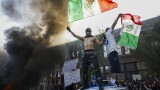 Сблъсъци в Лос Анджелис между силите за сигурност и протестиращи (СНИМКИ)