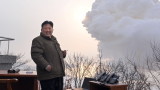 Ким Чен-ун пришпорва за производството на повече снаряди