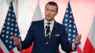Пийт Хегсет: Ударите срещу ядрените обекти на Иран не целят смяна на режима