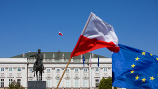 Полша разследва възможна външна намеса в президентската кампания чрез Facebook